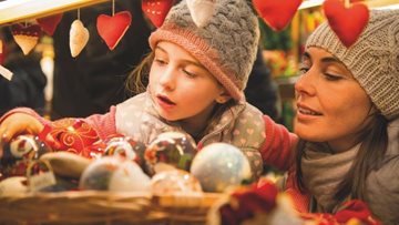 Residents have a fab-yule-ous time at St Martin’s Court Christmas Fayre